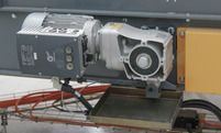 Antriebssystem im Einsatz an einem Förderband in der Intralogistik bei BCS