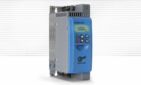 NORDAC PRO 500P mit Displayanzeige_Zahnradhintergrund